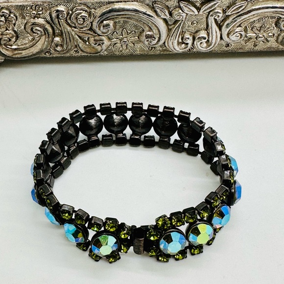 🔥Vintage Green Rhinestone Borealis Bracelet - Picture 9 of 13